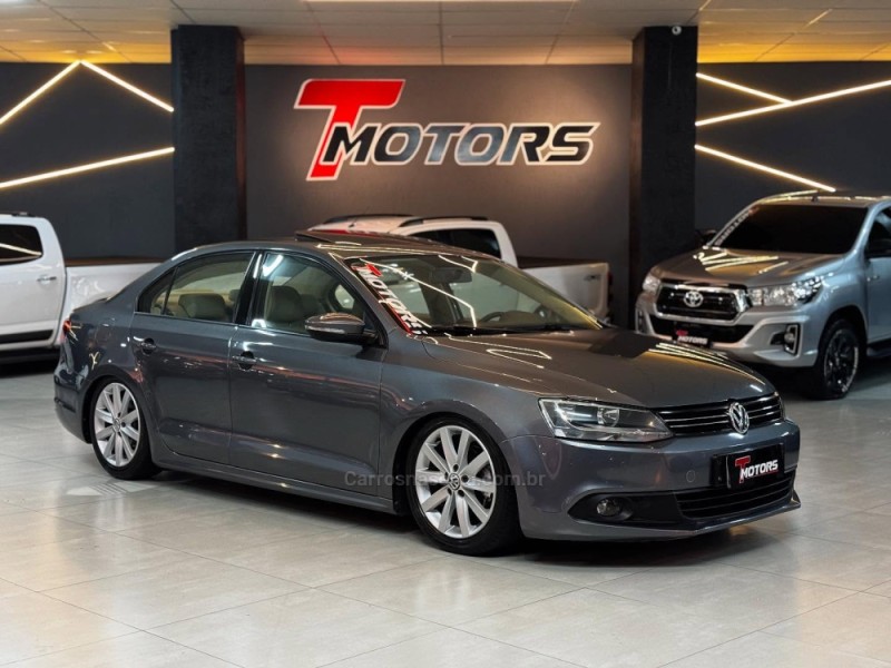 JETTA 2.0 COMFORTLINE FLEX 4P TIPTRONIC