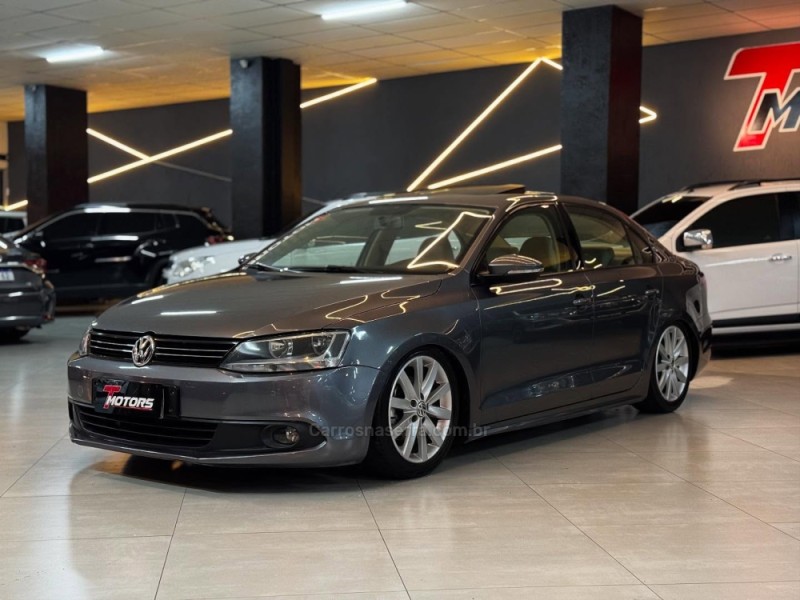 JETTA 2.0 COMFORTLINE FLEX 4P TIPTRONIC - 2012 - NOVO HAMBURGO