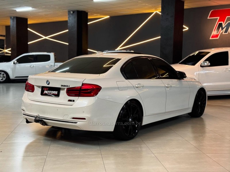 320I 2.0 M SPORT 16V TURBO ACTIVEFLEX 4P AUTOMÁTICO - 2016 - NOVO HAMBURGO