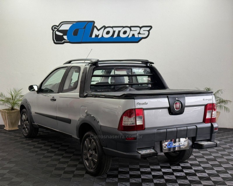 STRADA 1.4 MPI WORKING CD 8V FLEX 2P MANUAL - 2010 - NOVO HAMBURGO