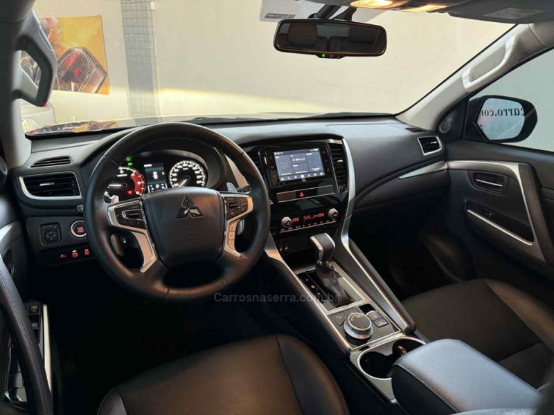 PAJERO SPORT 2.4 HPE-S 4X4 DIESEL 4P AUTOMÁTICO - 2024 - PORTO ALEGRE