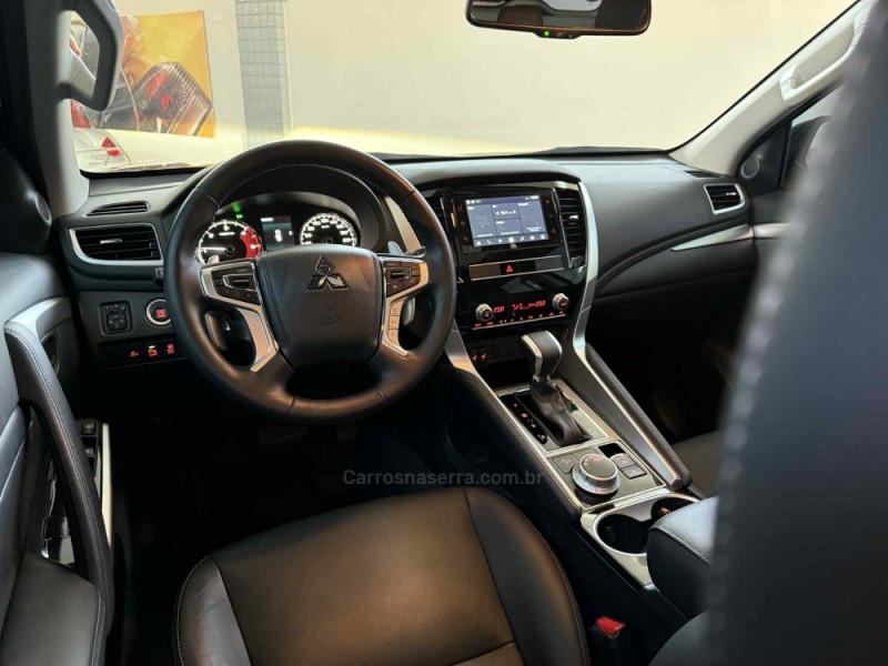 PAJERO SPORT 2.4 HPE-S 4X4 DIESEL 4P AUTOMÁTICO - 2024 - PORTO ALEGRE