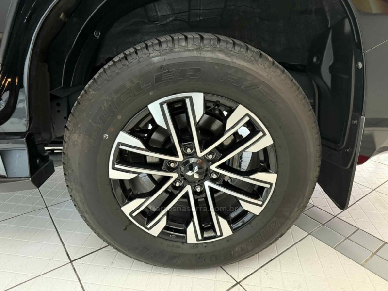 PAJERO SPORT 2.4 HPE-S 4X4 DIESEL 4P AUTOMÁTICO - 2024 - PORTO ALEGRE
