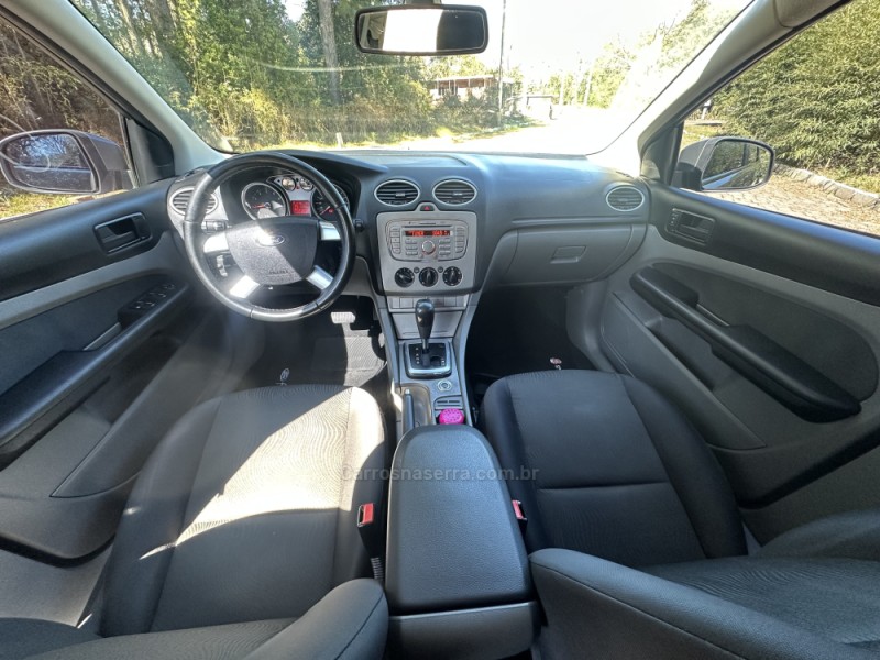FOCUS 2.0 GLX SEDAN 16V FLEX 4P AUTOMÁTICO - 2013 - NOVA PRATA