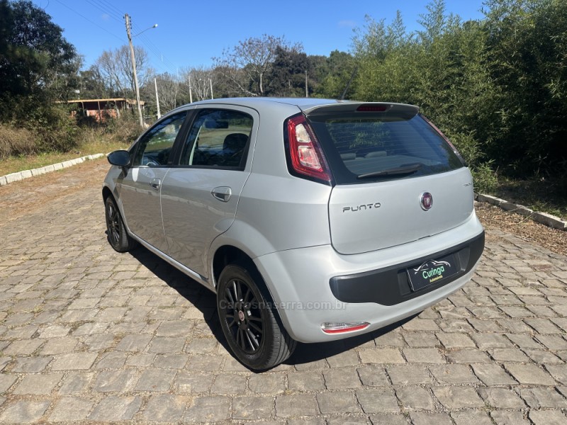 PUNTO 1.4 ATTRACTIVE 8V FLEX 4P MANUAL - 2014 - NOVA PRATA