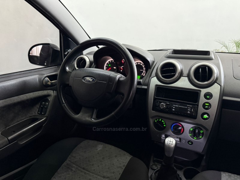 FIESTA 1.6 MPI CLASS HATCH 8V FLEX 4P MANUAL - 2013 - NOVO HAMBURGO