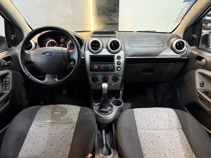 FIESTA 1.6 MPI CLASS HATCH 8V FLEX 4P MANUAL - 2013 - NOVO HAMBURGO