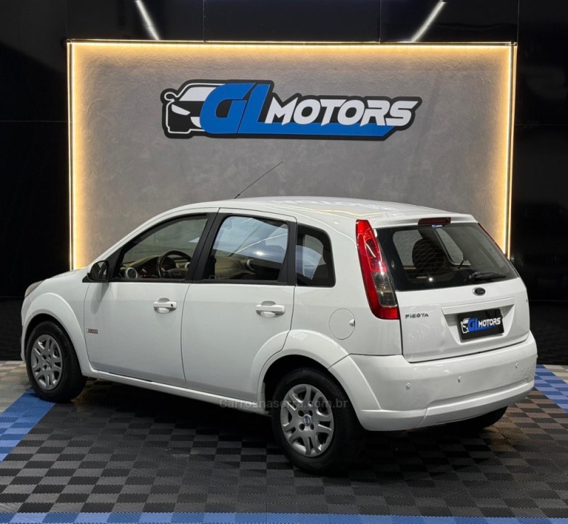 FIESTA 1.6 MPI CLASS HATCH 8V FLEX 4P MANUAL - 2013 - NOVO HAMBURGO