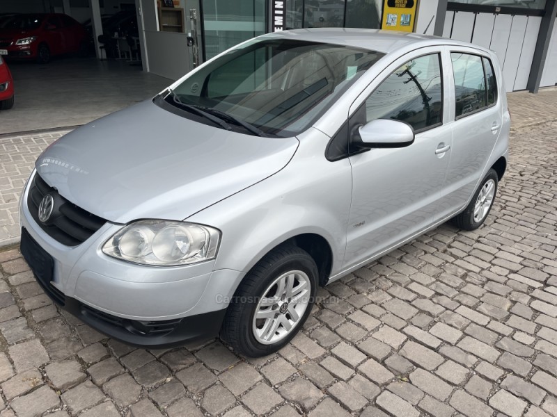 FOX 1.0 MI TREND 8V FLEX 4P MANUAL - 2010 - VERANóPOLIS
