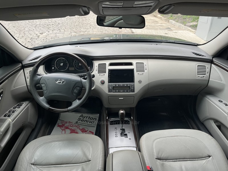 AZERA 3.3 MPFI GLS SEDAN V6 24V GASOLINA 4P AUTOMÁTICO - 2011 - VERANóPOLIS