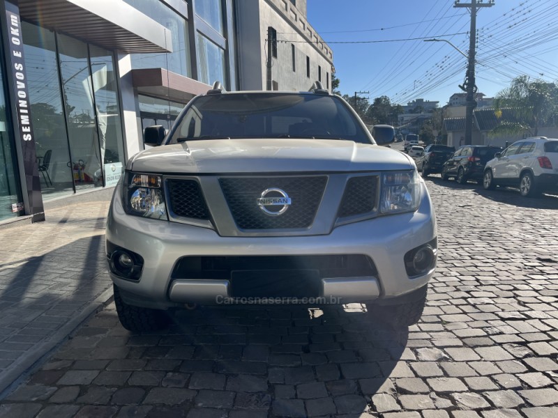 FRONTIER 2.5 LE ATTACK 4X4 CD TURBO ELETRONIC DIESEL 4P AUTOMÁTICO - 2016 - VERANóPOLIS