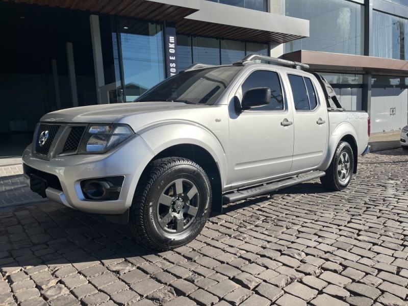 FRONTIER 2.5 LE ATTACK 4X4 CD TURBO ELETRONIC DIESEL 4P AUTOMÁTICO - 2016 - VERANóPOLIS