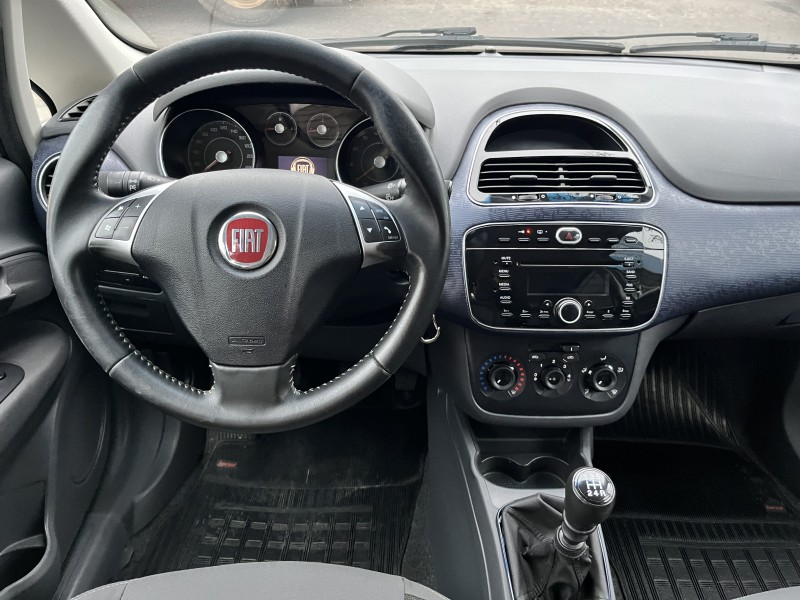 PUNTO 1.4 ATTRACTIVE 8V FLEX 4P MANUAL - 2013 - GARIBALDI