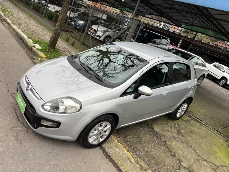 PUNTO 1.4 ATTRACTIVE 8V FLEX 4P MANUAL - 2013 - GARIBALDI