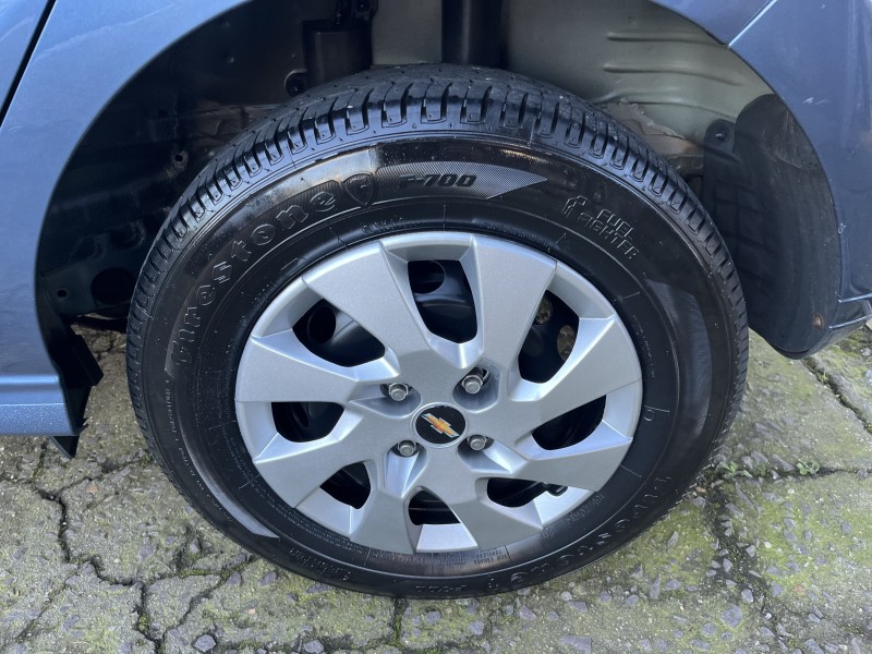 ONIX 1.0 MPFI LT 8V FLEX 4P MANUAL - 2015 - GARIBALDI