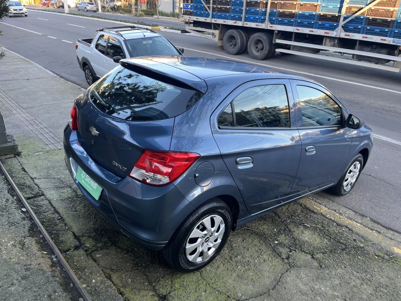 ONIX 1.0 MPFI LT 8V FLEX 4P MANUAL - 2015 - GARIBALDI