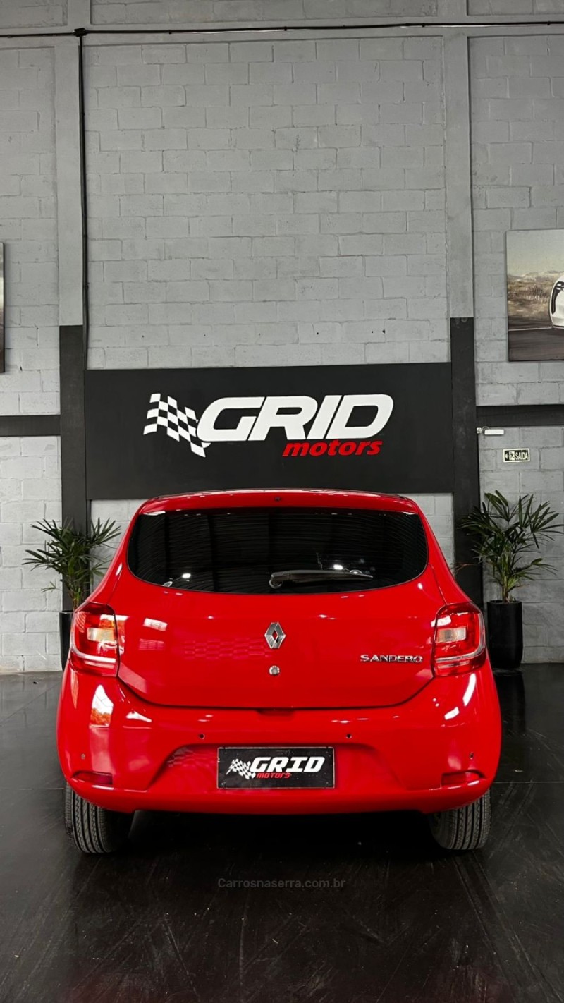 SANDERO 1.0 AUTHENTIQUE 8V FLEX 4P MANUAL - 2016 - ESTâNCIA VELHA