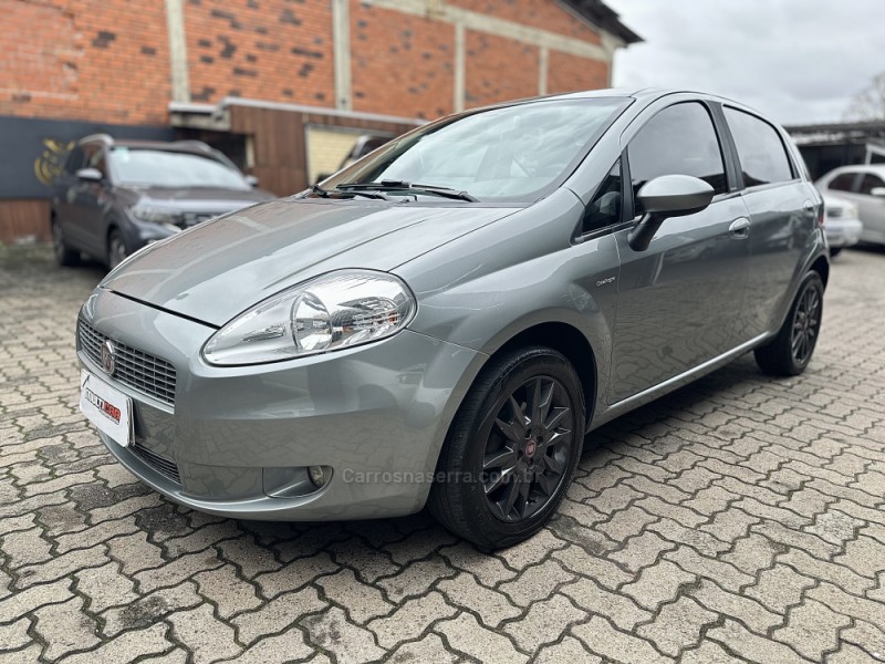 PUNTO 1.6 ESSENCE SP DUALOGIC 16V FLEX 4P AUTOMATIZADO - 2011 - CAMPO BOM