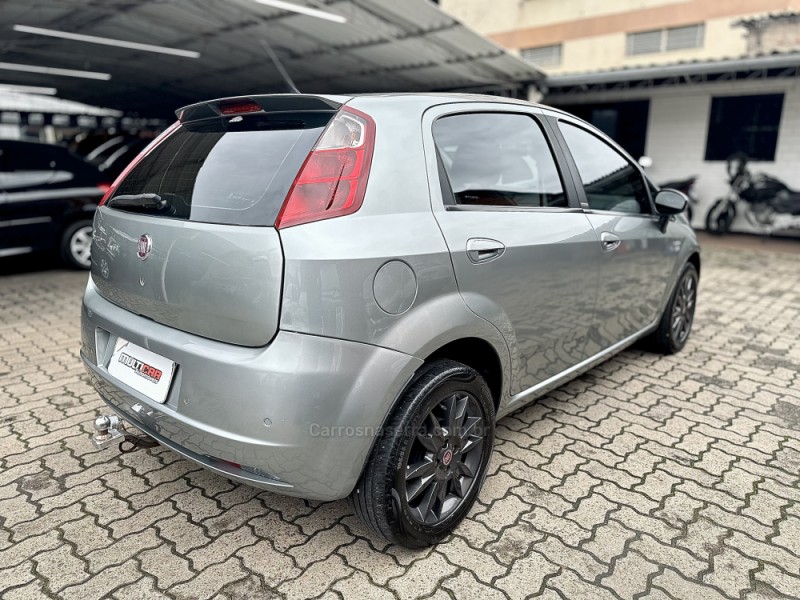 PUNTO 1.6 ESSENCE SP DUALOGIC 16V FLEX 4P AUTOMATIZADO - 2011 - CAMPO BOM