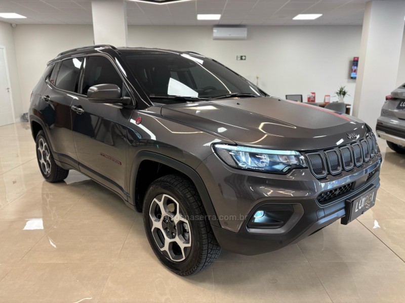 COMPASS 2.0 TRAILHAWK TD350 TURBO DIESEL 4X4 4P AUTOMÁTICO - 2023 - CARLOS BARBOSA