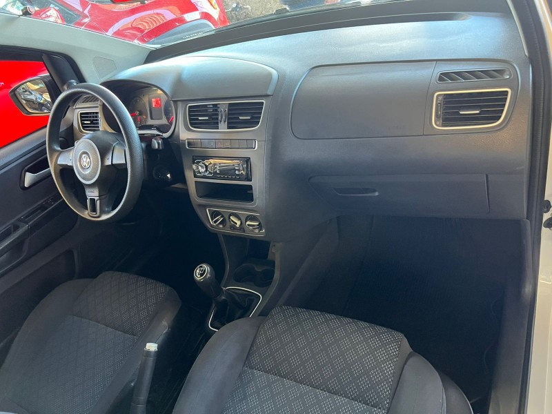 FOX 1.0 MI 8V FLEX 4P MANUAL - 2014 - CAXIAS DO SUL