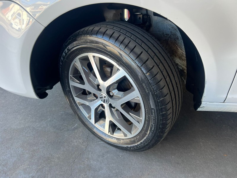 FOX 1.0 MI 8V FLEX 4P MANUAL - 2014 - CAXIAS DO SUL
