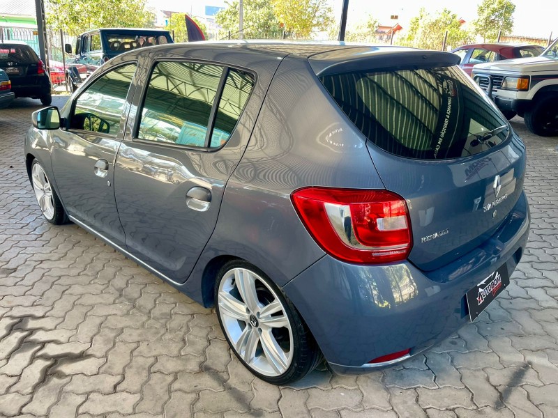 SANDERO 1.0 AUTHENTIQUE 12V FLEX 4P MANUAL - 2018 - CAXIAS DO SUL