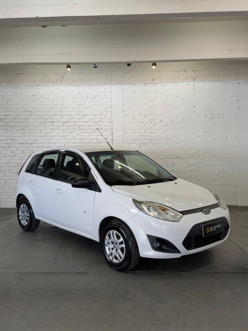 FIESTA 1.0 SE 8V FLEX 4P MANUAL - 2014 - CAXIAS DO SUL
