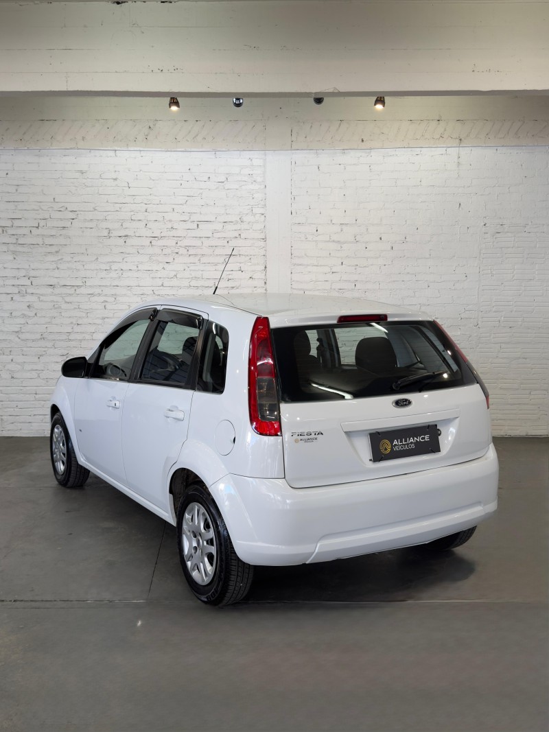 FIESTA 1.0 SE 8V FLEX 4P MANUAL - 2014 - CAXIAS DO SUL