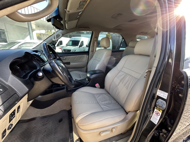 HILUX SW4  - 2014 - FARROUPILHA