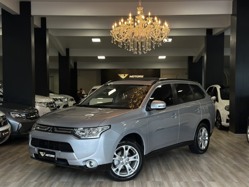 outlander 2.0 16v gasolina 4p automatico 2014 caxias do sul