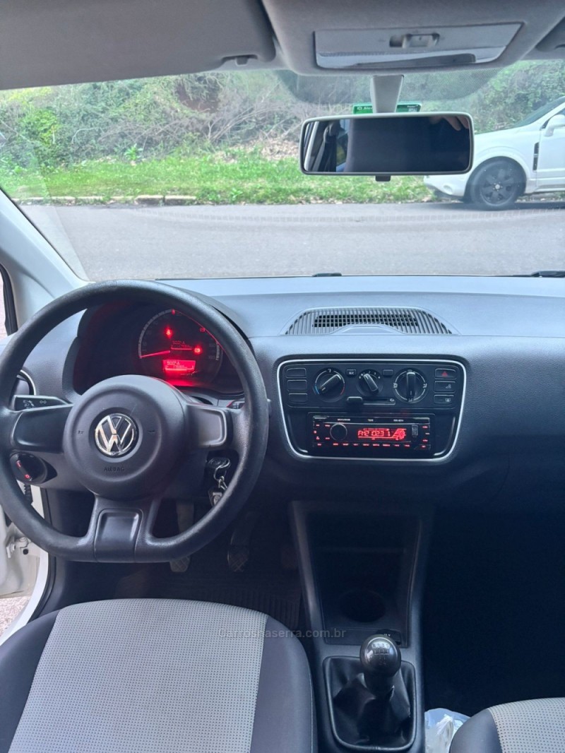 UP 1.0 MPI MOVE UP 12V FLEX 2P MANUAL - 2017 - CARLOS BARBOSA