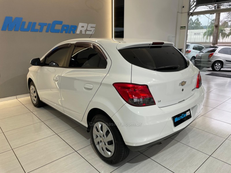 ONIX 1.4 MPFI LT 8V FLEX 4P MANUAL - 2014 - ESTâNCIA VELHA