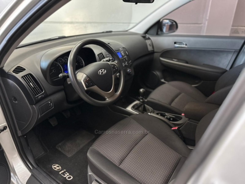 I30 2.0 MPI 16V GASOLINA 4P MANUAL - 2010 - VACARIA
