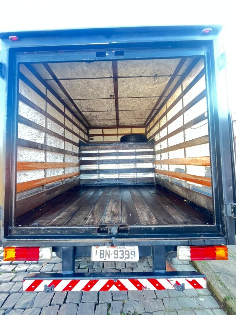 F-1000 DIESEL 2P MANUAL - 1983 - CAXIAS DO SUL