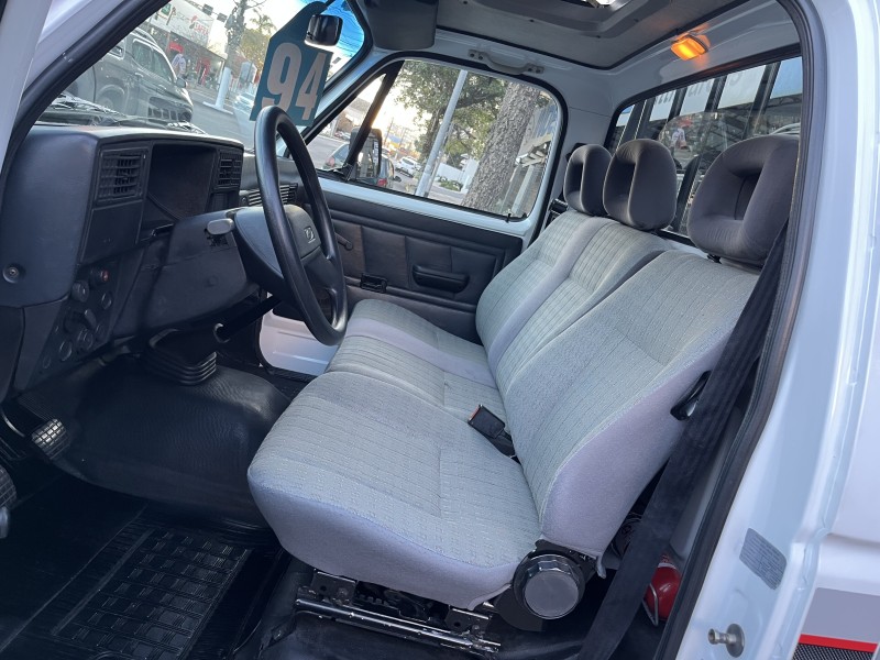 D20 4.0 CUSTOM S CS 8V DIESEL 2P MANUAL - 1994 - GARIBALDI