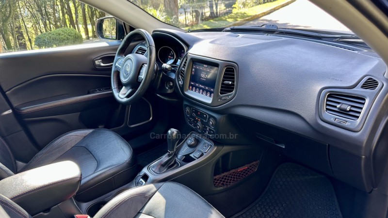 COMPASS 2.0 16V DIESEL TRAILHAWK 4X4 AUTOMÁTICO - 2018 - CAXIAS DO SUL