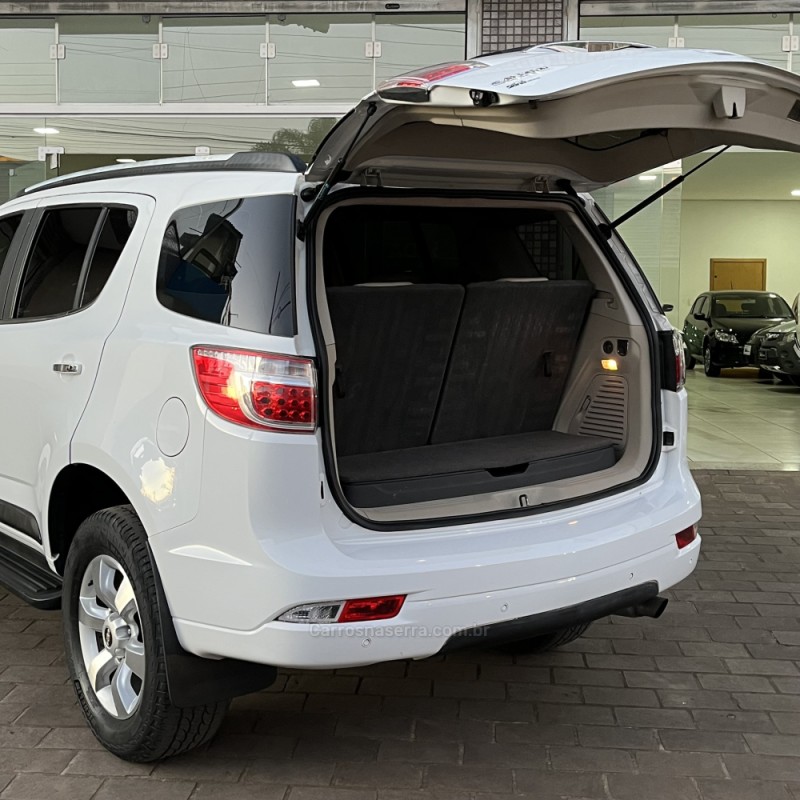 TRAILBLAZER 2.8 LTZ 4X4 16V TURBO DIESEL 4P AUTOMÁTICO - 2014 - VACARIA