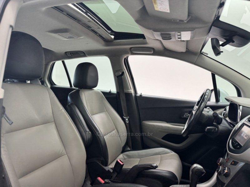 TRACKER 1.8 MPFI LTZ 4X2 16V FLEX 4P AUTOMÁTICO - 2014 - CARLOS BARBOSA