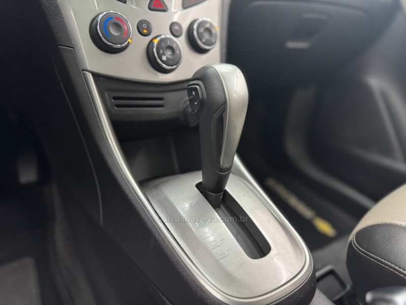TRACKER 1.8 MPFI LTZ 4X2 16V FLEX 4P AUTOMÁTICO - 2014 - CARLOS BARBOSA