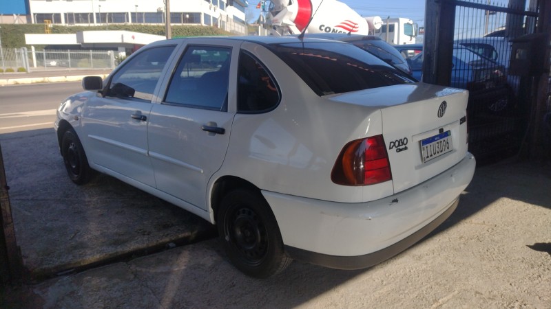POLO 1.8 MI CLASSIC SPECIAL SEDAN 8V GASOLINA 4P MANUAL - 1999 - CAXIAS DO SUL
