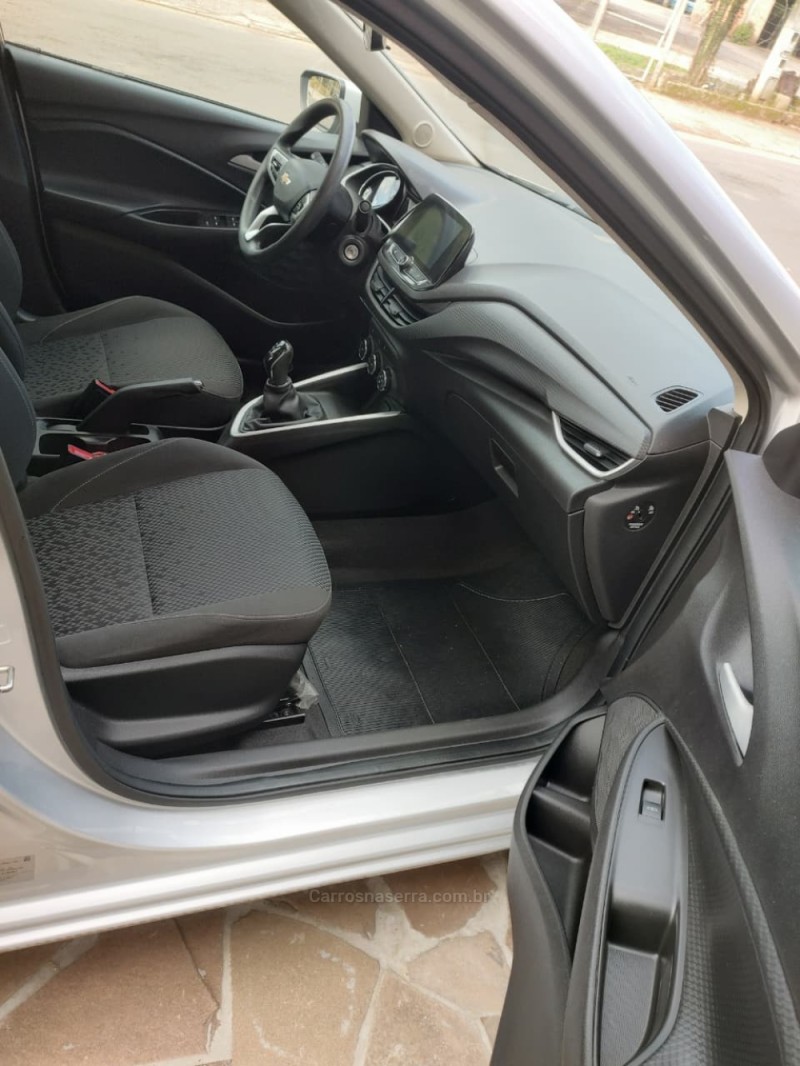 ONIX 1.0 LT 12V TURBO FLEX 4P MANUAL - 2020 - TRêS COROAS