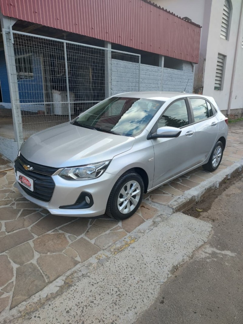 ONIX 1.0 LT 12V TURBO FLEX 4P MANUAL