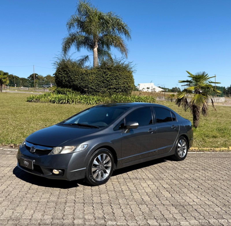 CIVIC 1.8 LXL 16V FLEX 4P AUTOMÁTICO - 2010 - CAXIAS DO SUL