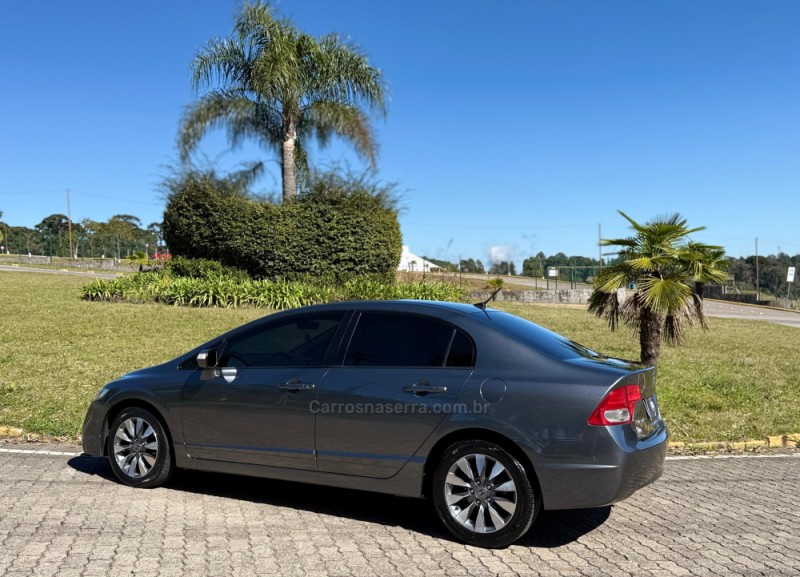 CIVIC 1.8 LXL 16V FLEX 4P AUTOMÁTICO - 2010 - CAXIAS DO SUL