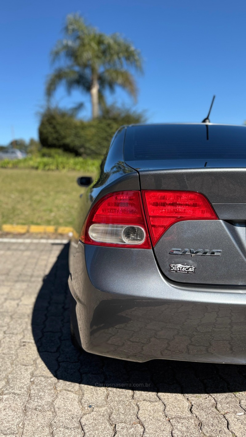 CIVIC 1.8 LXL 16V FLEX 4P AUTOMÁTICO - 2010 - CAXIAS DO SUL