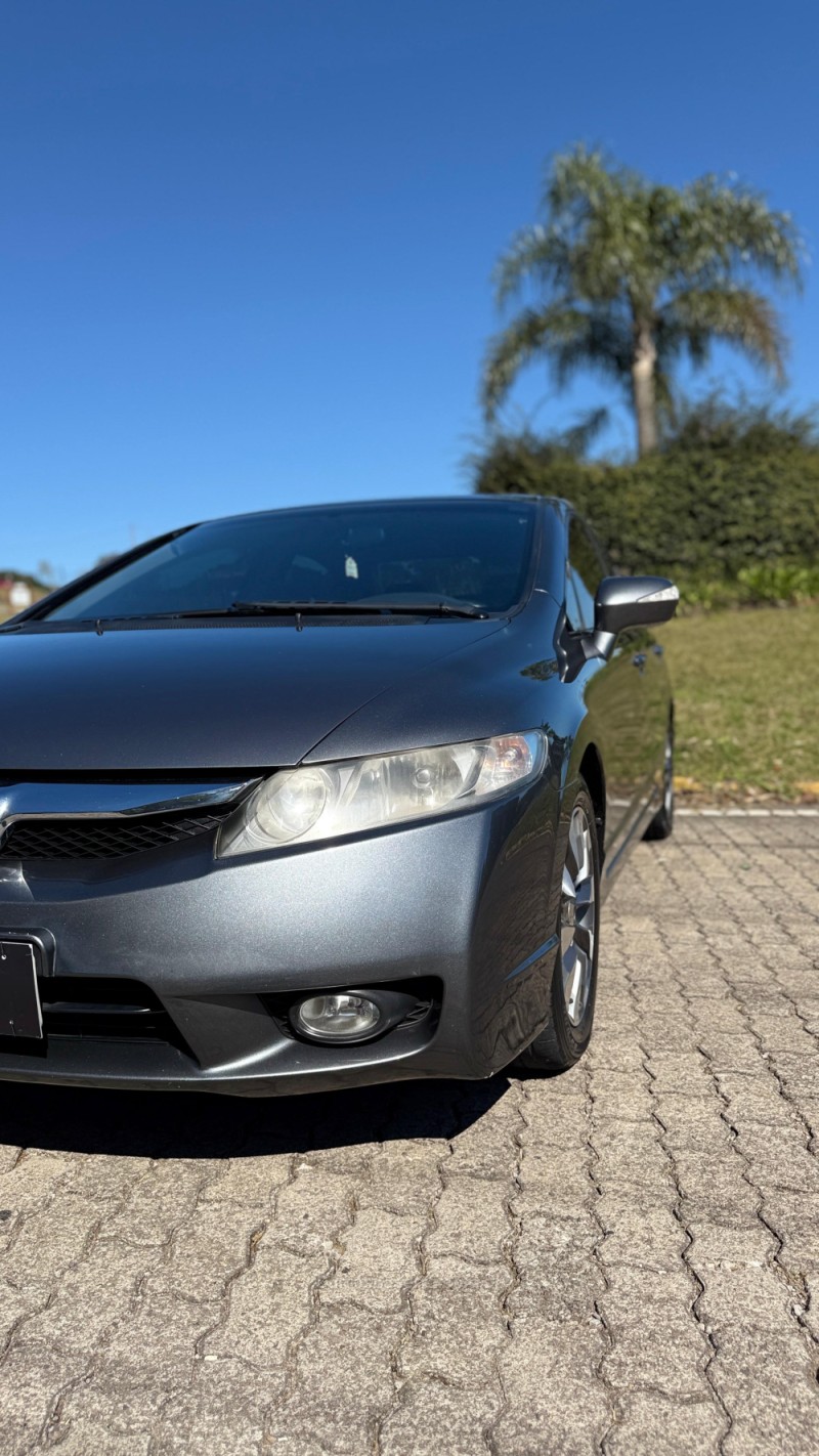 CIVIC 1.8 LXL 16V FLEX 4P AUTOMÁTICO - 2010 - CAXIAS DO SUL