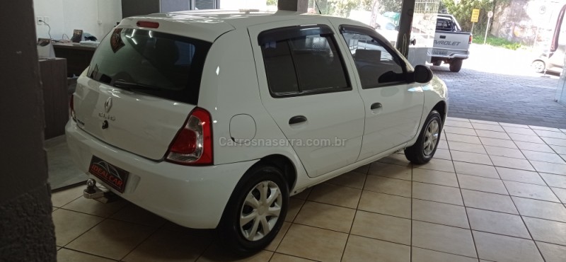 CLIO 1.0 EXPRESSION 16V GASOLINA 4P MANUAL - 2015 - CAXIAS DO SUL