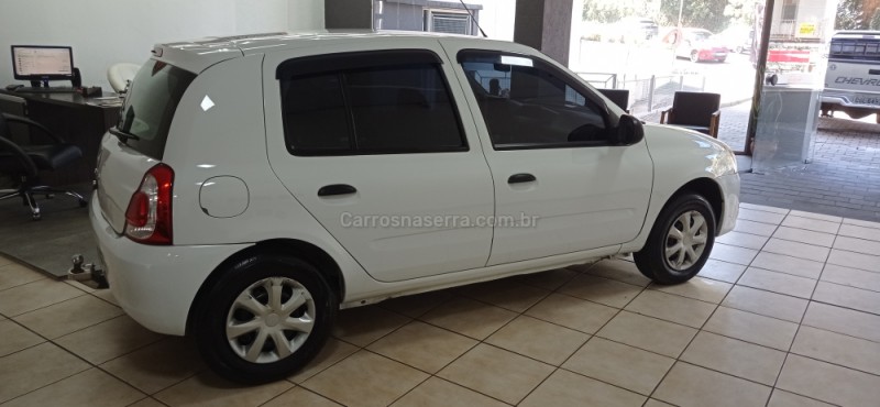 CLIO 1.0 EXPRESSION 16V GASOLINA 4P MANUAL - 2015 - CAXIAS DO SUL