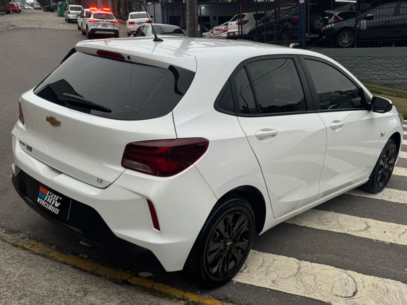ONIX 1.0 LT 12V FLEX 4P MANUAL - 2020 - CAXIAS DO SUL